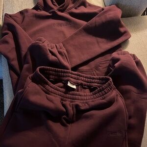 Brand new- Comfrt Signature hoodie set- Maroon